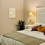 Isabel Guest House